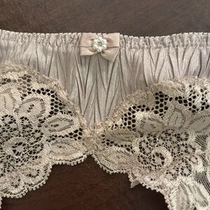 Vintage Felina Lace Garter Belt